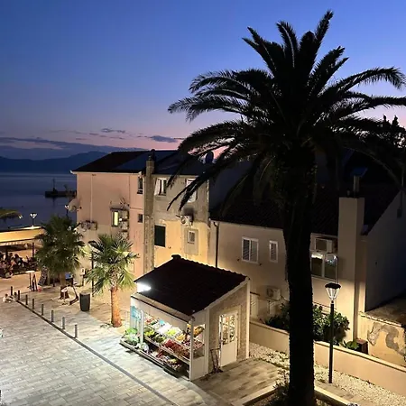 Gesamte In Mit Moebliertem Balkon By Interhome Gradac (Split-Dalmatia)
